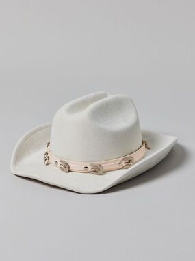 NEW. Urban Outfitters Buckle Sudette Cowboy Hat. NWT